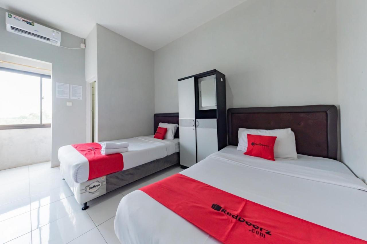 Reddoorz Syariah Near Rs Hermina Sukabumi Ngoại thất bức ảnh