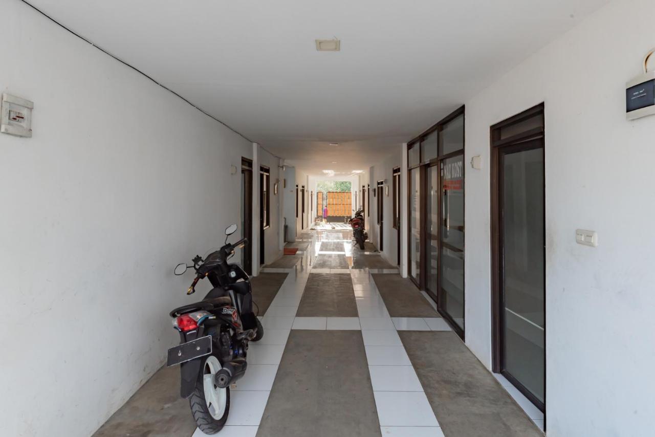 Reddoorz Syariah Near Rs Hermina Sukabumi Ngoại thất bức ảnh